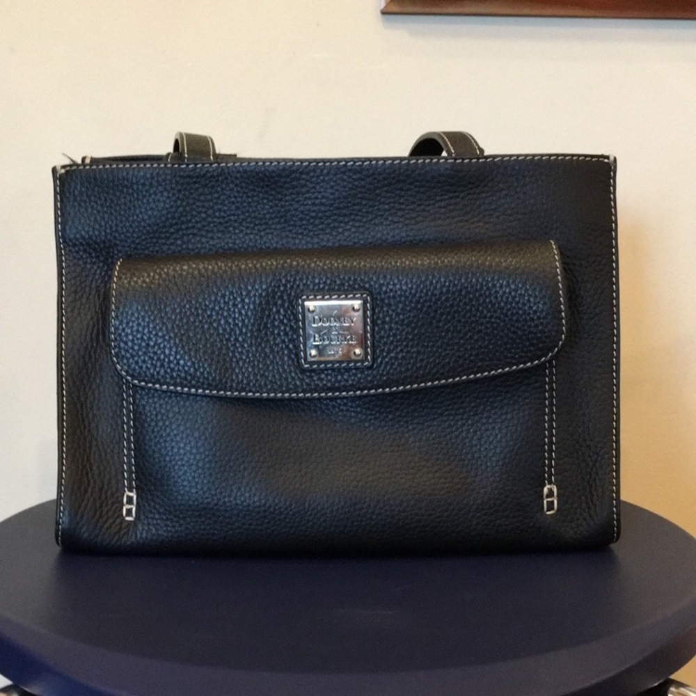 Dooney And Bourke Designer Black Handbag